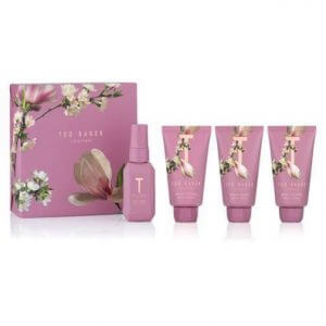 Ted Baker PEONY SPRITZ Birthday Box Gift Offer Price PKR 7,350- Cash On Delivery Available All Pakistan 🇵🇰 Created by Ted as a treat for someone special, this Harmony Bouquet gift box includes mini Body Wash, mini Body Lotion, mini Hand Cream and a FULL-size Body Spray. Includes 1x Ted Baker Peony Spritz Body Spray 150ml 1x Ted Baker Peony Spritz Body Lotion 50ml 1x Ted Baker Peony Spritz Body Wash 50ml 1x Ted Baker Peony Spritz Hand Cream 50ml